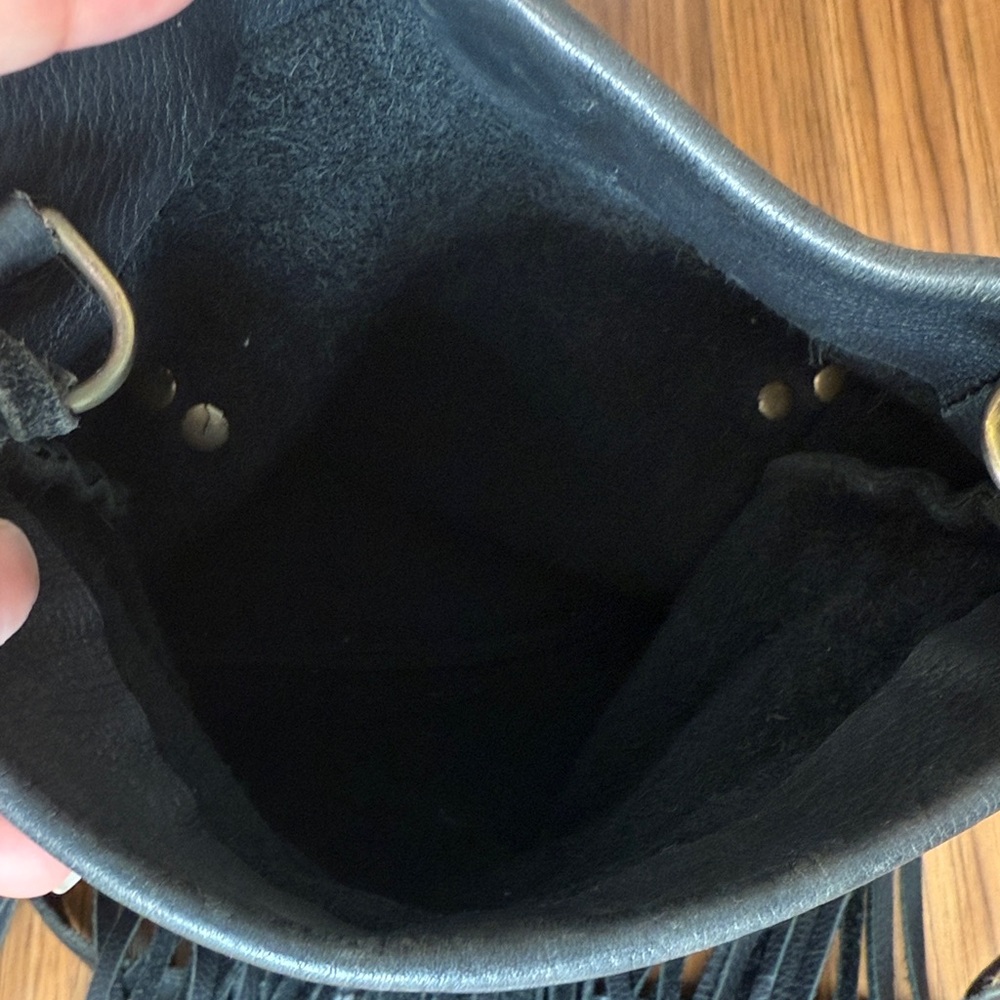 Fringe Black Leather Crossbody Bag - Picture 2 of 4